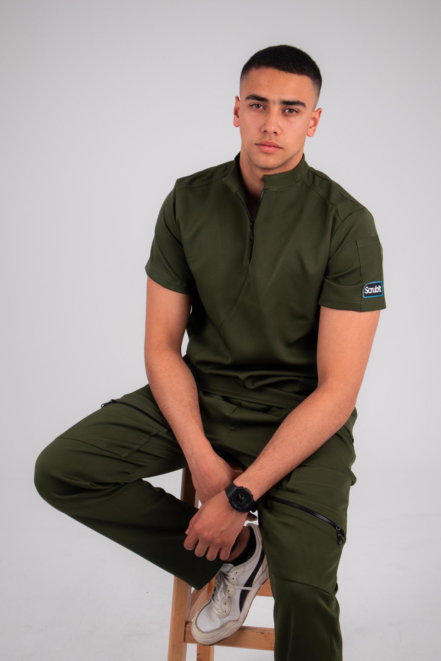 Unparalleled scrub in Olive Green