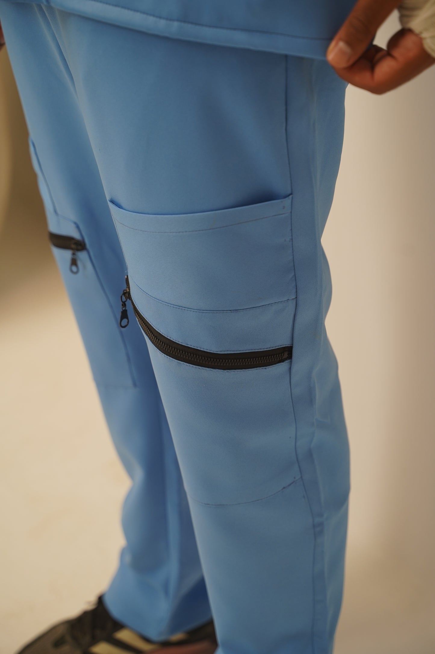 Unparalleled scrub in sky blue