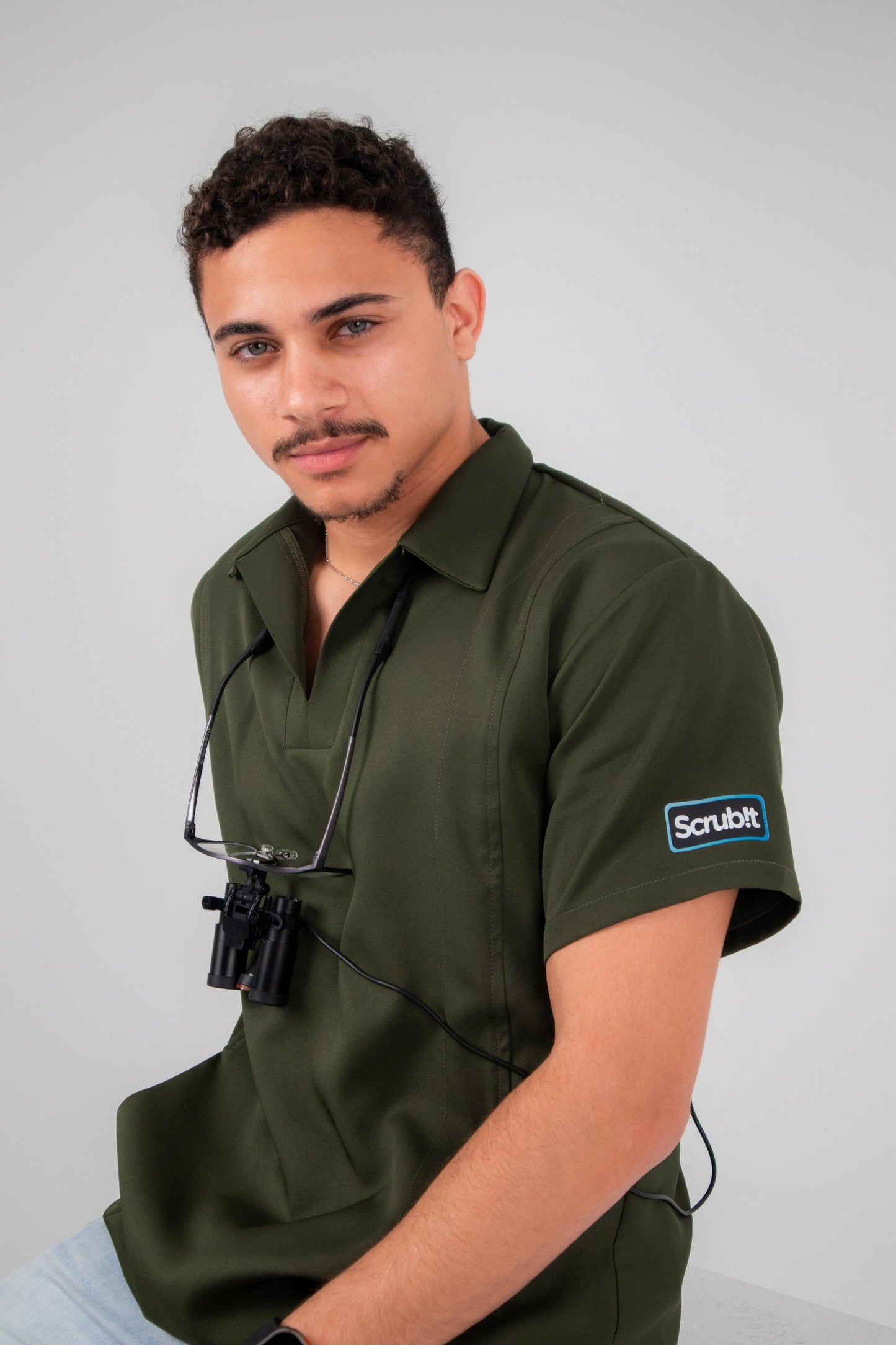 Elite male scrub in Olive Green